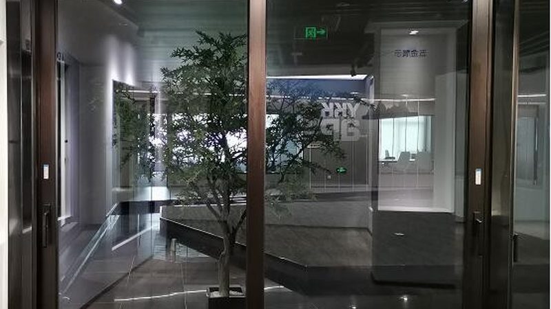 卫生间折叠门铝合金材质的利与弊**